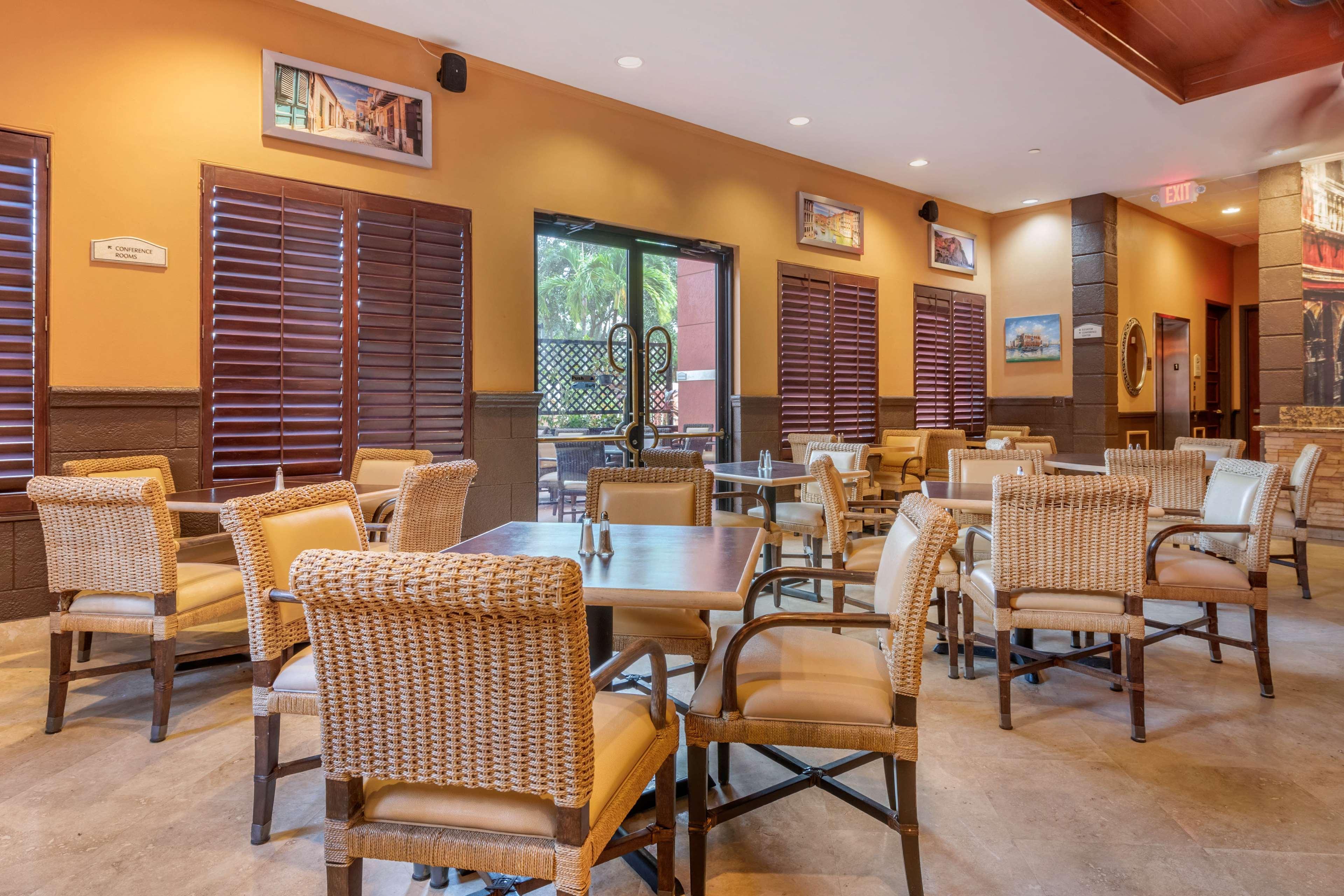 Best Western Plus Palm Beach Gardens Hotel & Suites And Conference Ct Ngoại thất bức ảnh