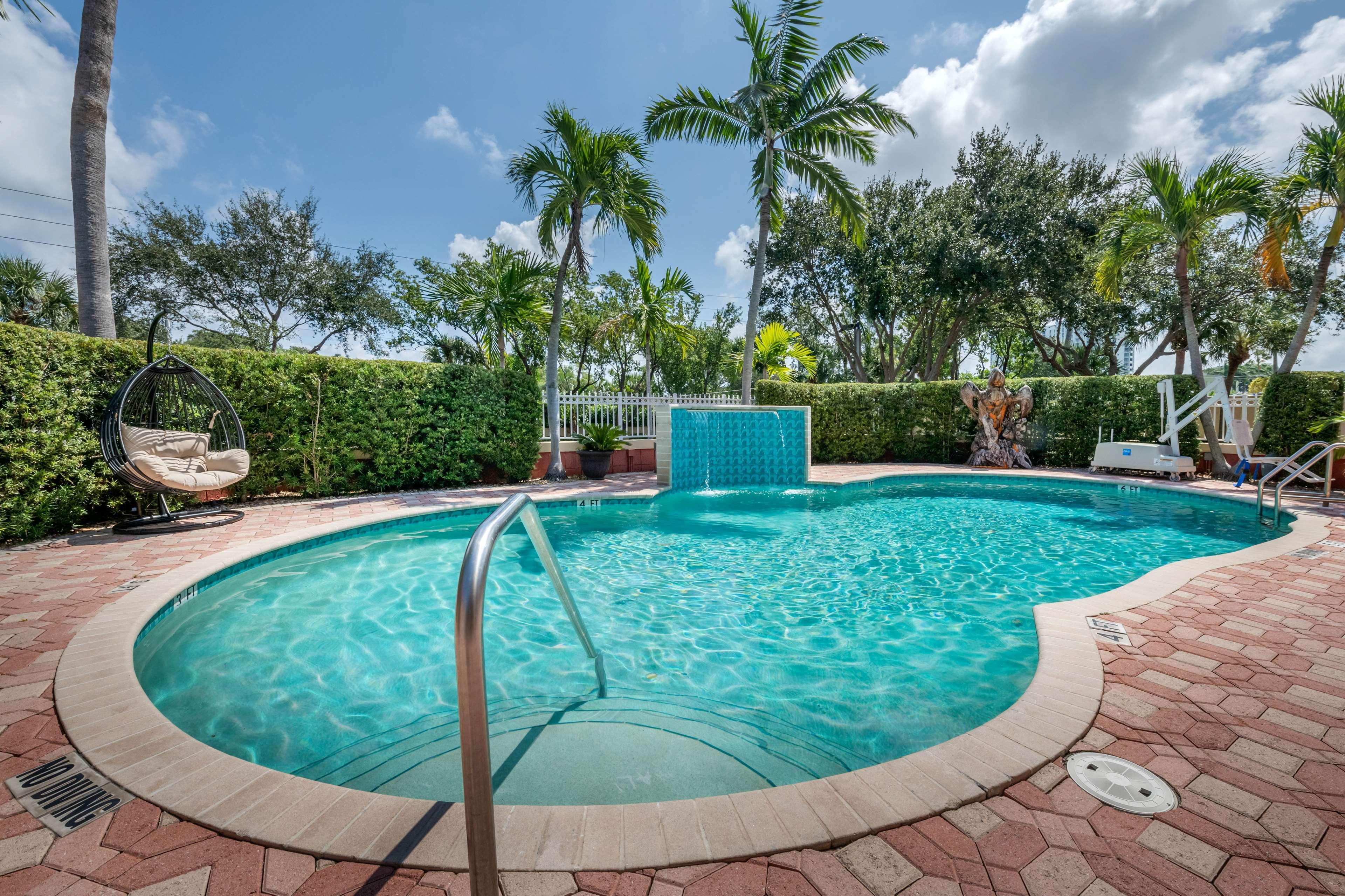 Best Western Plus Palm Beach Gardens Hotel & Suites And Conference Ct Ngoại thất bức ảnh
